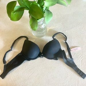Brand New w/ Tags! Victoria’s Secret Push Up Bra